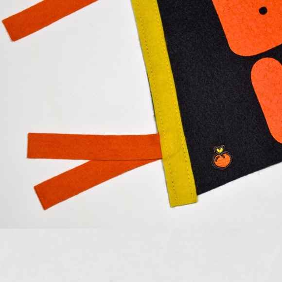 NEW! Oxford Pennant Bred in NY Pennant - Picture 2 of 3